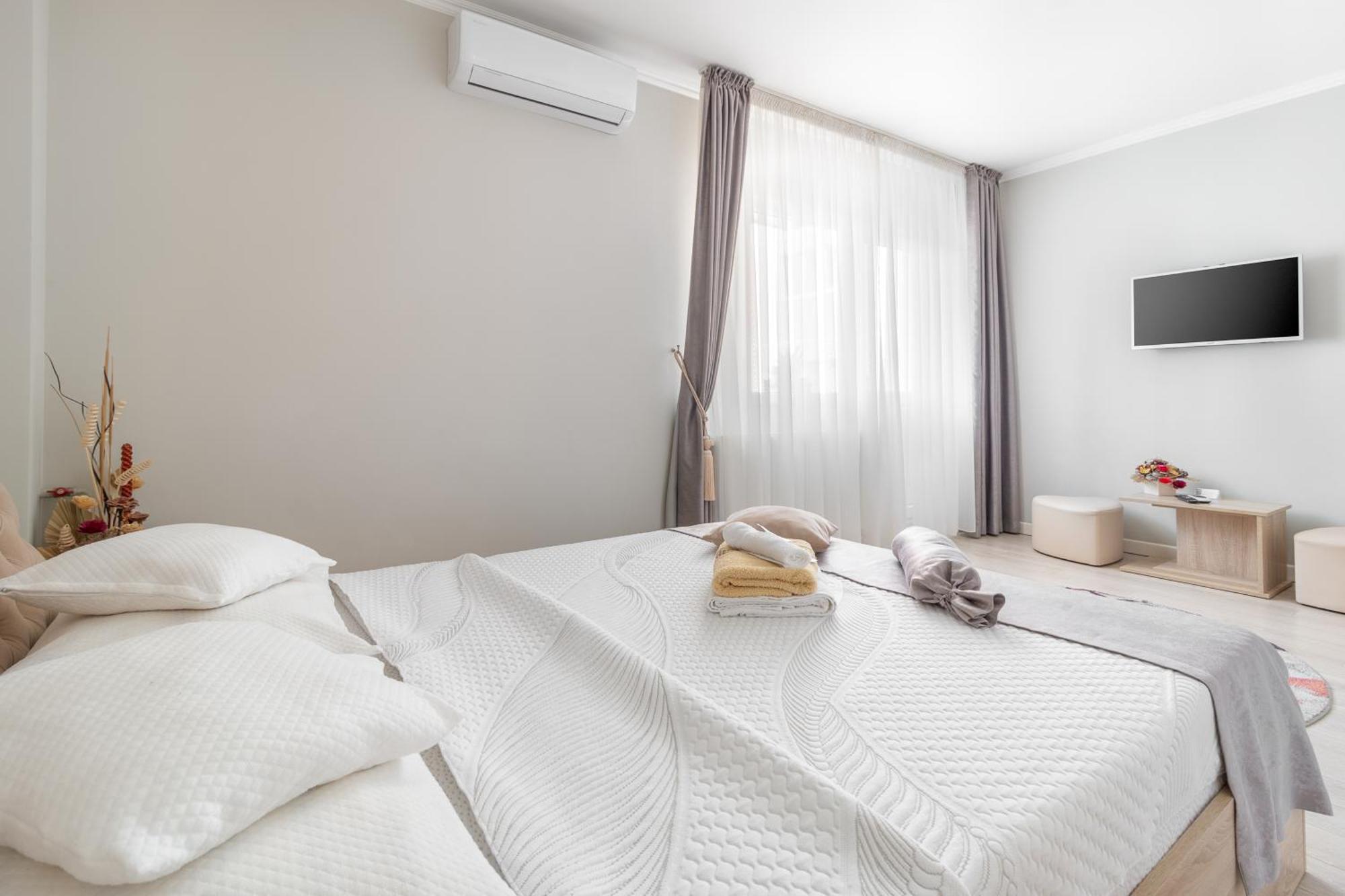Venezia Studio Apartment Oradea Eksteriør bilde