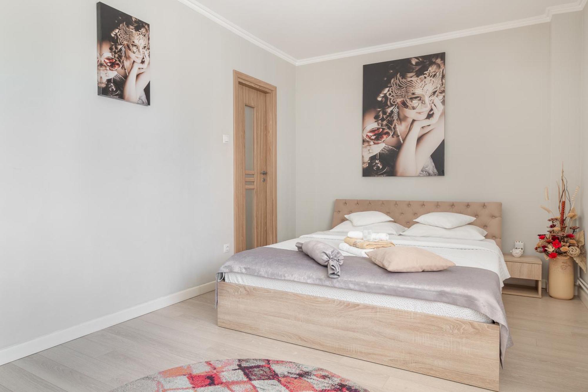 Venezia Studio Apartment Oradea Eksteriør bilde